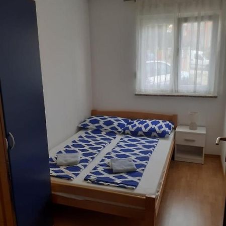 Senoina Ulica 36 Jm Apartment بولا المظهر الخارجي الصورة