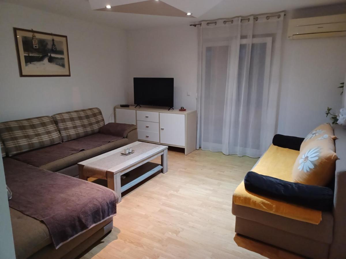 Senoina Ulica 36 Jm Apartment بولا المظهر الخارجي الصورة